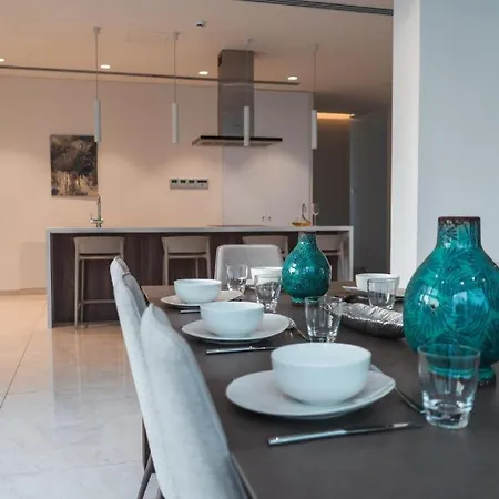 Seaview Luxury Fortuna *