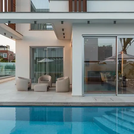 Вилла Seaview Luxury Fortuna *