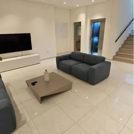 Seaview Luxury Fortuna