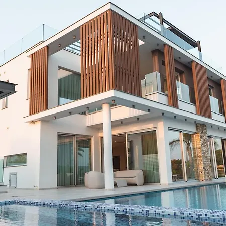 Вилла Seaview Luxury Fortuna Айя-Напа